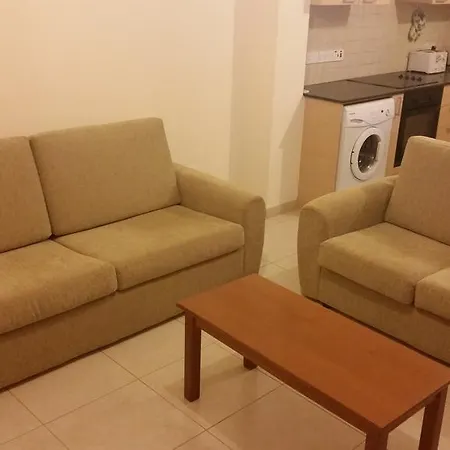Διαμέρισμα Thea Court 33 *
